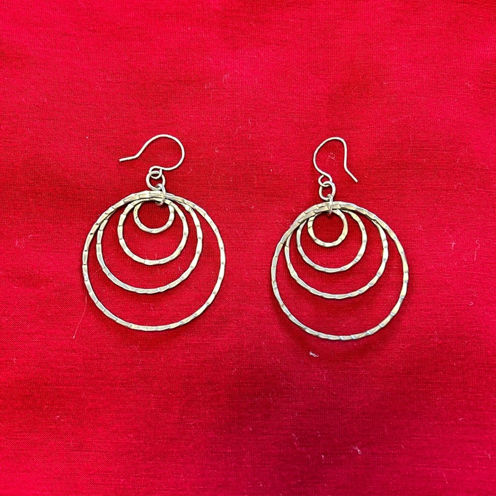 925 silver earrings.